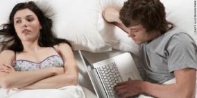 "فيسبوك" يهزم التدخين من حيث الإغراء