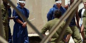 رام الله: سلسلة بشرية بعنوان 'كسر الصمت' دعما للأسرى