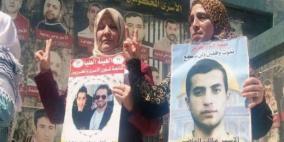 المحاميان مسك وبرغوث: انهيار تام في الوضع الصحي للأسرى الثلاثة المضربين