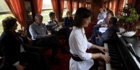 قطار فاخر يبدأ أول رحلة سياحية من المجر إلى إيران