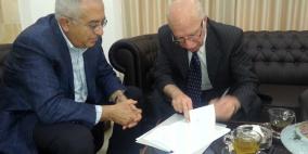 توقيع اتفاقية تعاون بين جامعة الخليل وفلسطين الغد