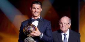 رونالدو يتسلح بالأمل في مواجهة التوقعات ويحلم بالحفاظ على الكرة الذهبية