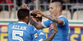 نابولي يسحق فروسينوني وينتزع الصدارة