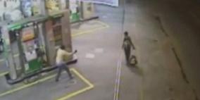 بالفيديو.. سرقة وإنقاذ حياة في آن واحد