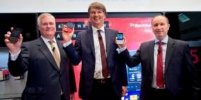 افتتاح أول متجر خاص بعلامة "بلاك بيري" في دبي