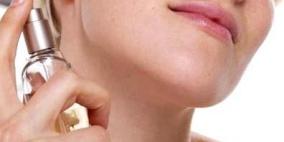 احذر من رش العطر على الرقبه