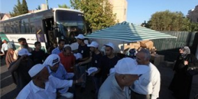 "بالتل" توزع عشرات الآف القبعات في الجمعة الاخيرة من رمضان
