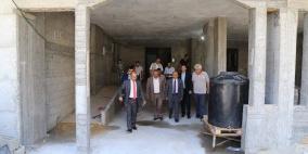 الحساينة يعلن موعد اعادة بناء أول الأبراج المدُمرة بغزة