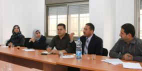 تربية الخليل تعقد اجتماعاً للجنة الفنية لمشروع المدرسة صديقة للطفل