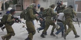 قوات الاحتلال تعتقل عشرة مواطنين من الضفة