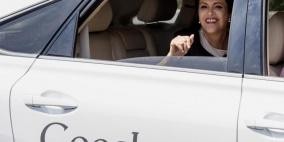 رئيسة البرازيل تركب سيارة غوغل الذكية