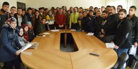 التعليم العالي تبحث ترتيبات سفر الطلبة المقبولين للمنح الدراسية في الجزائر