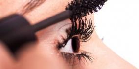 تكتل الماسكارا موضة أم غلطة؟