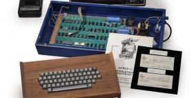 توقعات ببيع كمبيوتر "آبل" بـ600 ألف دولار