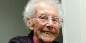 تعرف على اكبر معمرة تستخدم "فيس بوك"