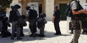 الاحتلال يعتقل حارسين من داخل المسجد الأقصى