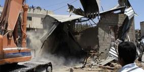 الاحتلال يهدم بركسا لتصليح المركبات في حوسان ببيت لحم