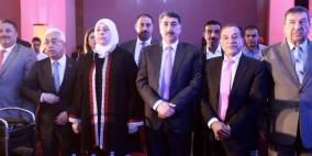 بالصور: افتتاح مهرجان التجميل والشعر 2016 بمشاركة دولية