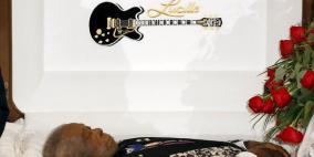 وداع حزين لأسطورة موسيقى "البلوز" بي بي كنغ