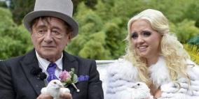 ملياردير يتزوج فتاة تصغره بـ57 عاما