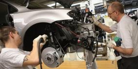 رجل آلي يقتل عاملا بأحد مصانع شركة فولكس فاغن