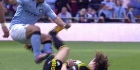 أجويرو مُعرَض للإيقاف بسبب "دهس" ديفيد لويز!