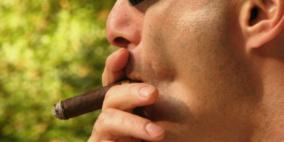 التدخين يدمر كروموسومات الرجال، مسببا السرطان