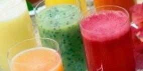 العصائر الطازجة مفيدة لمرضى دوالى المرىء