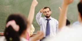 المعلمون في المدارس الخاصة.. أفواه مكمومة وحقوق مهضومة