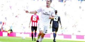 ايسكو يرفض ارتداء القميص رقم 10 و اربيلوا يشجعه