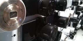 سوني تزيح الستار عن عدسات التصوير المستقلة QX100 و QX10