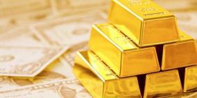 الذهب يفشل بالبقاء فوق 1100 دولار للأونصة