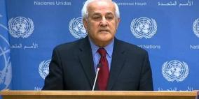السفير منصور يحذر: الاستيطان يقوض حل الدولتين