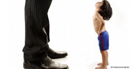 دراسة: قصار القامة أكثر عرضة للإصابة بجنون العظمة