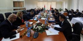 الحمد الله يبحث مع نائب رئيس الوزراء الصيني سبل تعزيز التعاون خاصة على الصعيد الاقتصادي