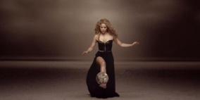 شاكيرا تطلق أغنية لمونديال البرازيل La La La