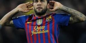 إصابة ألفيش تربك حسابات غوارديولا قبل نهائي الكأس