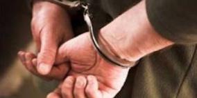 القاء القبض على شخصين بتهمة السرقة في قلقيلية