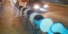 شاب عراقي يحوّل براميل النفايات إلى قطار سياحي