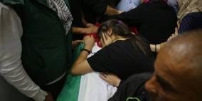 الاحتلال يسلم جثماني شهيدين من قطنة