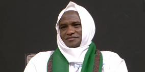 عالم سوداني صامت عن الكلام منذ ربع قرن بإرادته