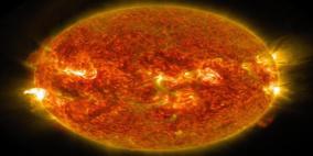 ناسا ترصد انفجارا وتوهجات شمسية قوية