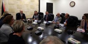 الحمد الله يثمن تضامن رؤساء بلديات فرنسية مع الأسير القائد مروان البرغوثي