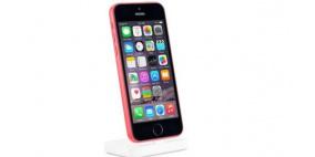 صورة آيفون جديد تظهر "مؤقتاً" على متجر آبل