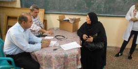 تربية الخليل تنفذ يوما طبيا في مركز مدرسة اسحق القواسمي لتعليم الكبار