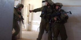 استشهاد مواطن بعد مداهمة الاحتلال لبيته في الخليل