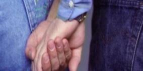 صحيفة عمانية تعتذر لنشرها مقالا يدافع عن المثلية الجنسية في البلاد