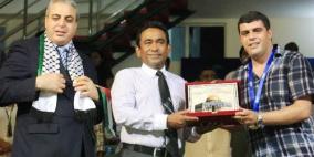 "الفدائي" يكرّم الرئيس المالديفي