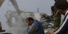 "شاكيد" تعلن بدء سحب هويات عائلات الشهداء وهدم منازلهم