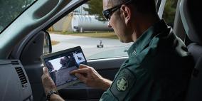 قريبا.. الروبوتات المتصلة بحواسيب لوحية في خدمة رجال الشرطة والجيش